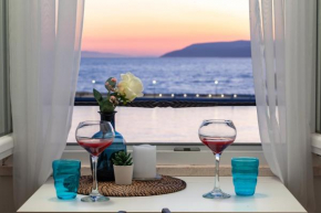 Seafront Center Apartment Fyaka